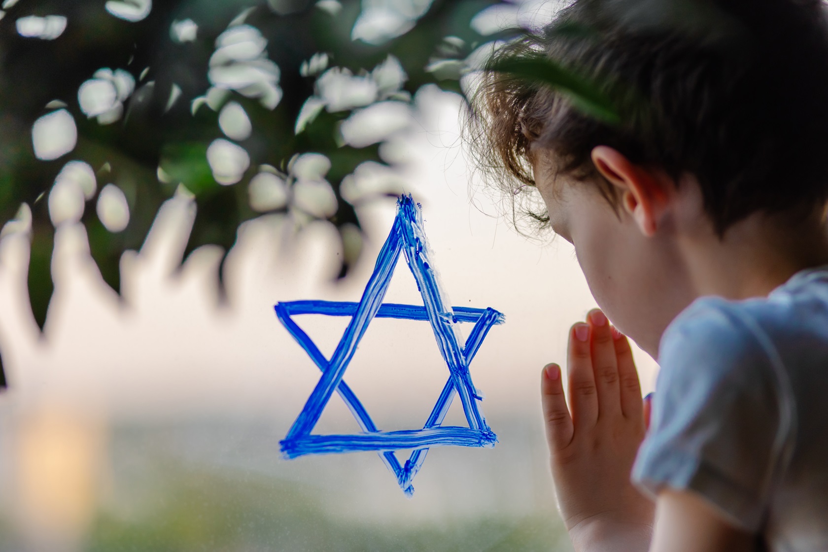 Little,Jewish,Boy,Draws,The,Star,Of,David,Sign,On